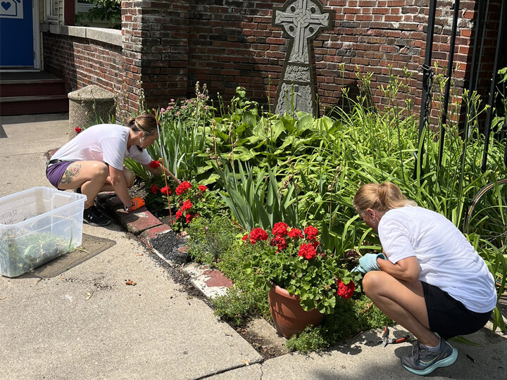 Buffalo United Way Day of Caring_3_cropped